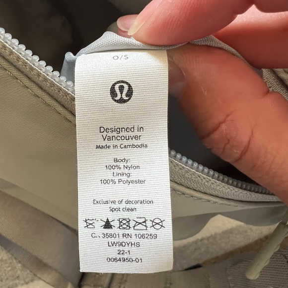 Lululemon All Night Festival Bag 5L - Picture 5 of 7